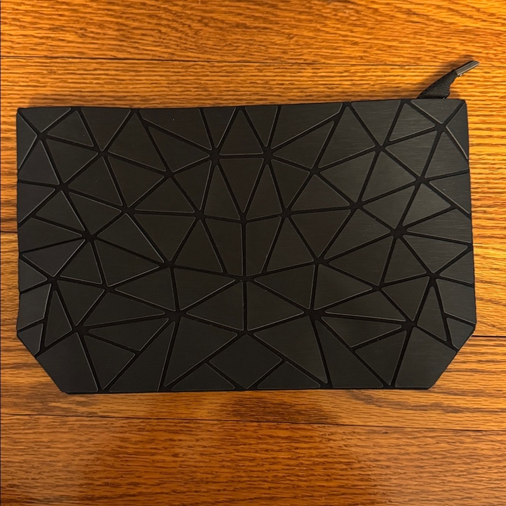 Patrizia Luca Slanted Square
Convertible Clutch - Picture 4 of 9